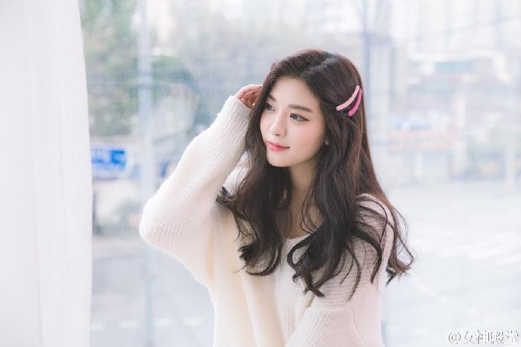 海外校友子女探访玉虚宫 感受武当文化